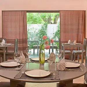 Amarya 4* New Delhi