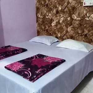 mother-hostel.hotels-varanasi.com/